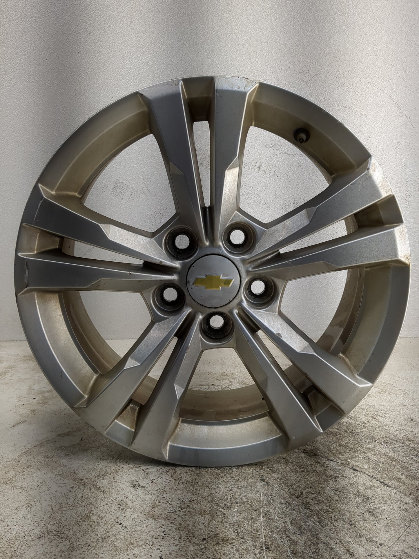 2010-2017 Chevrolet Equinox Oem Wheel Rim 1189421 - Oemusedautoparts1.com