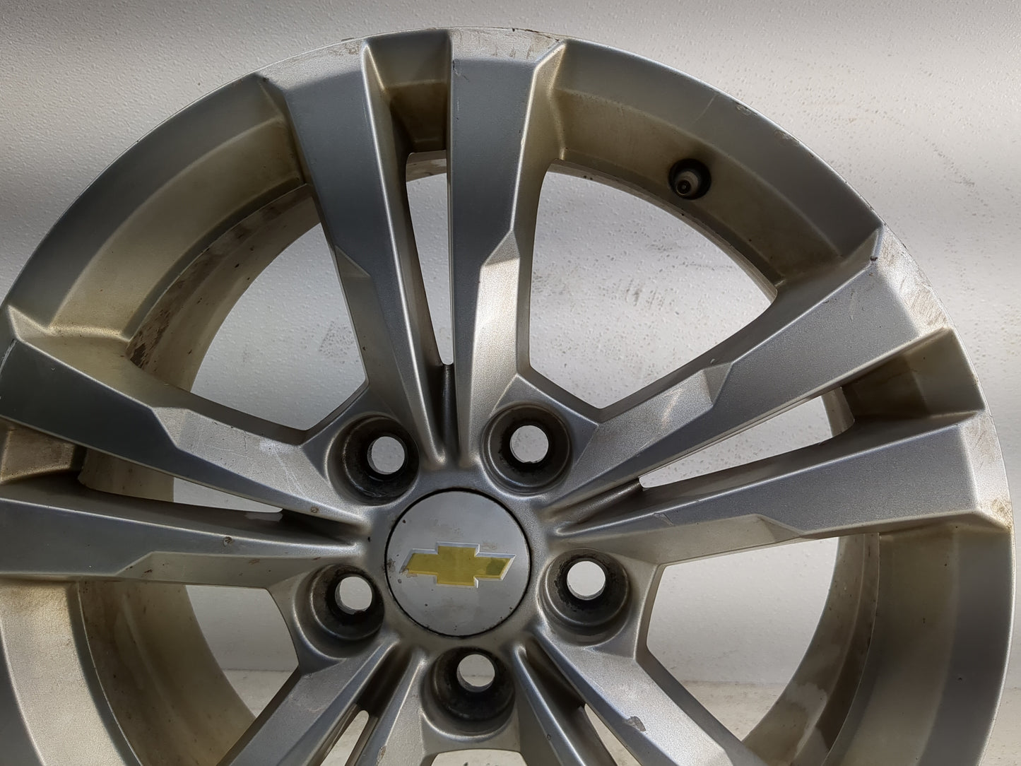 2010-2017 Chevrolet Equinox Oem Wheel Rim 1189421 - Oemusedautoparts1.com