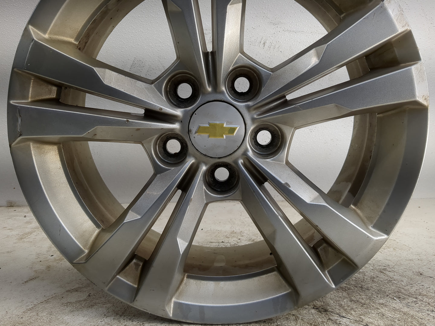 2010-2017 Chevrolet Equinox Oem Wheel Rim 1189421 - Oemusedautoparts1.com