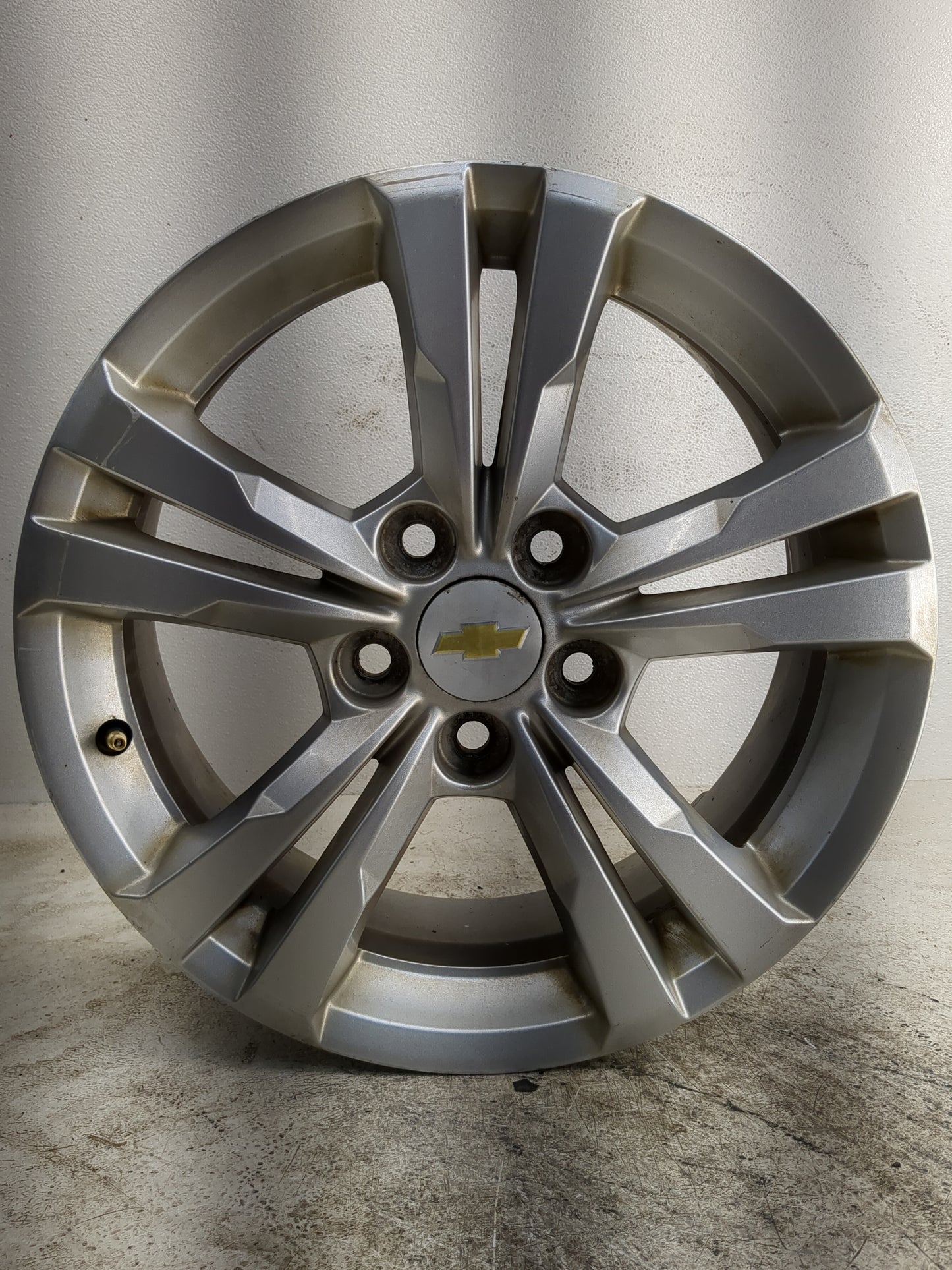 2010-2017 Chevrolet Equinox Oem Wheel Rim - Oemusedautoparts1.com