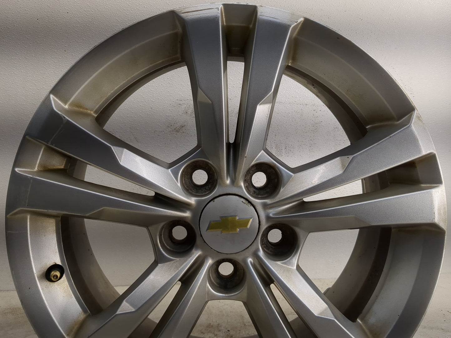 2010-2017 Chevrolet Equinox Oem Wheel Rim 1189422 - Oemusedautoparts1.com
