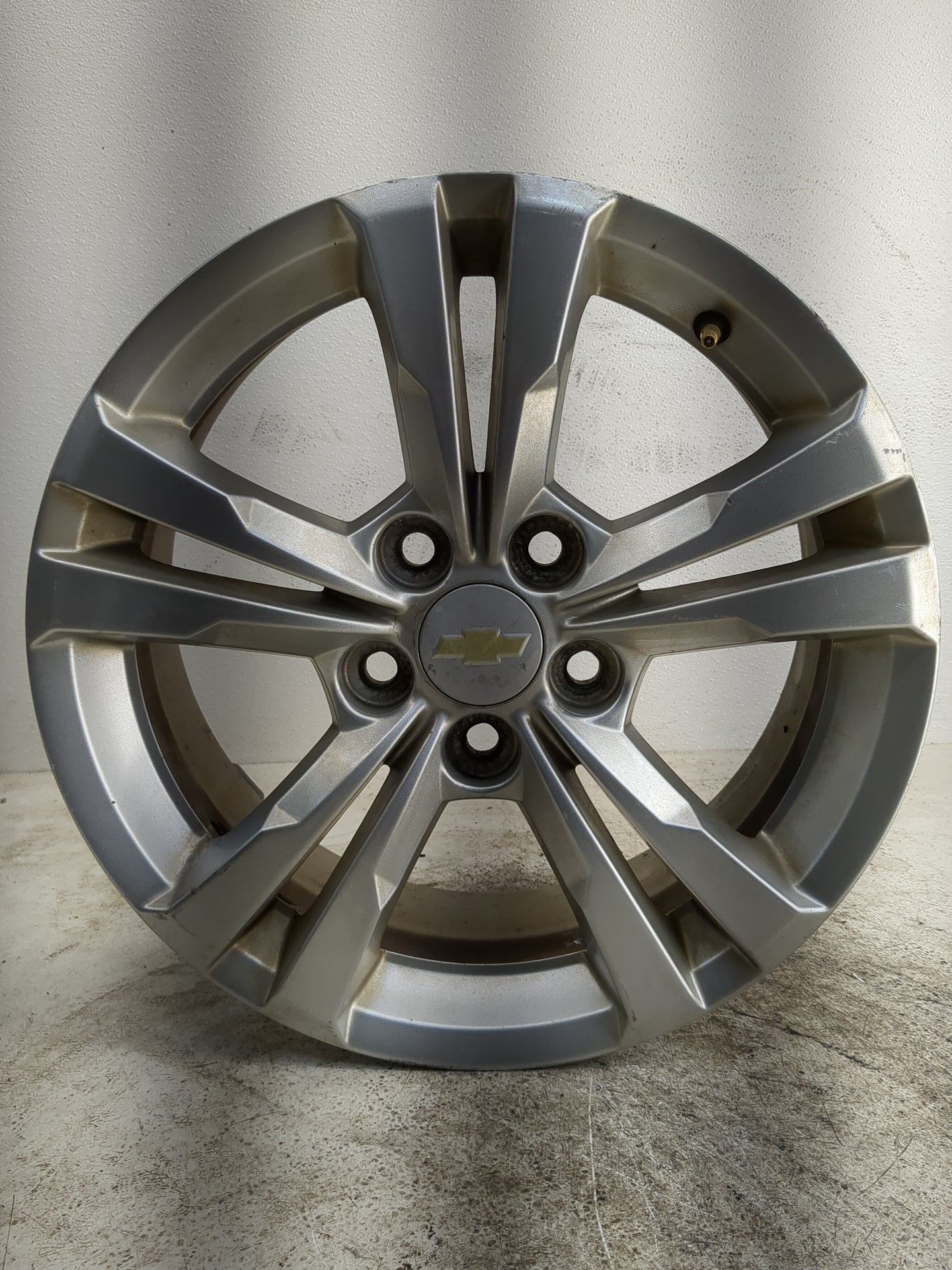 2010-2017 Chevrolet Equinox Oem Wheel Rim - Oemusedautoparts1.com