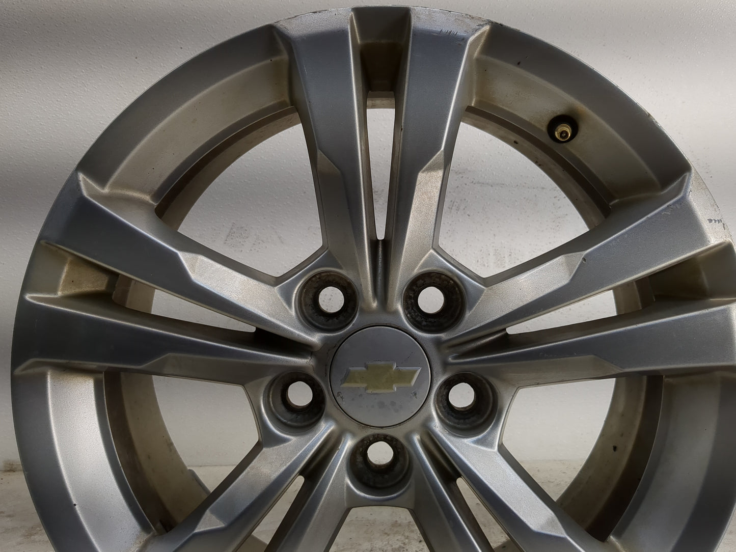 2010-2017 Chevrolet Equinox Oem Wheel Rim 1189423 - Oemusedautoparts1.com