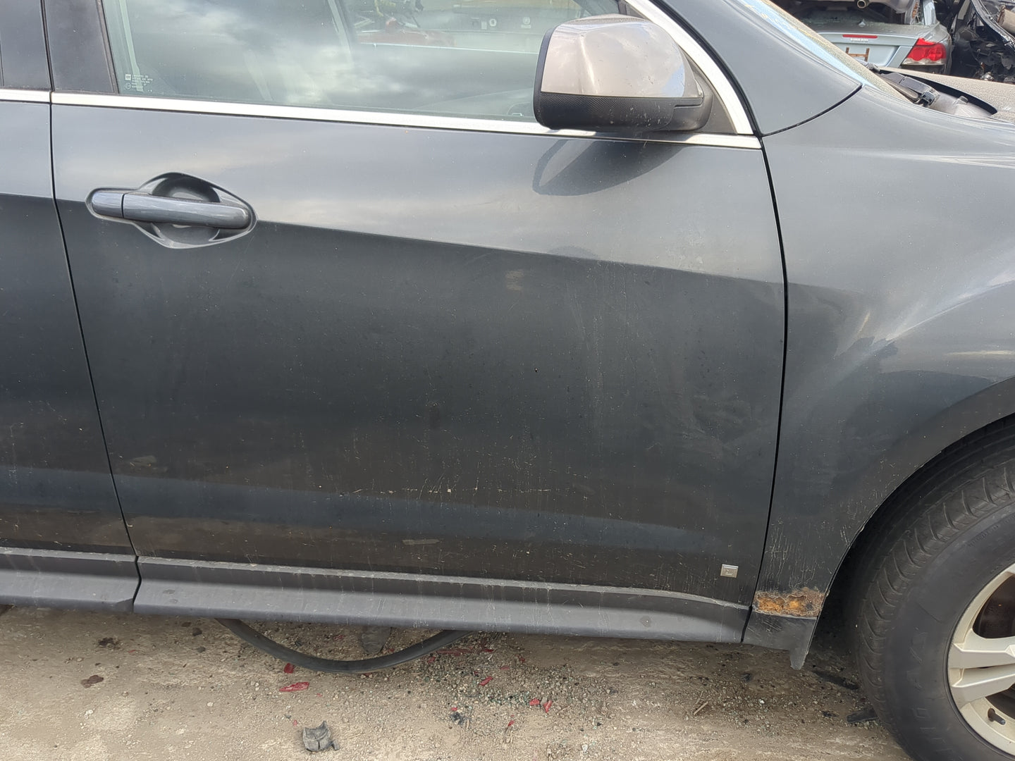 2010-2011 Chevrolet Equinox Passenger Front Door Oem 1189697 - Oemusedautoparts1.com
