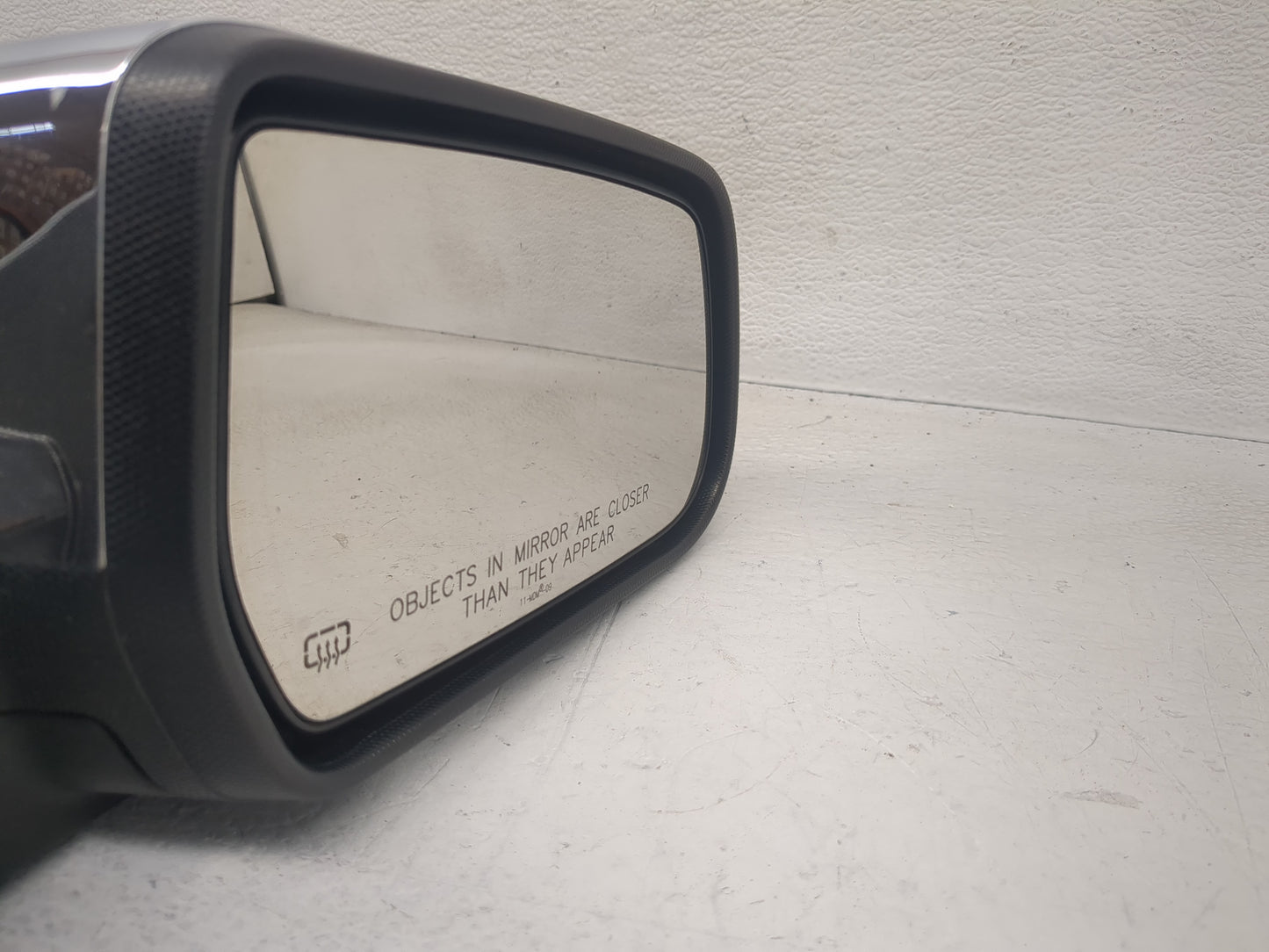 2010-2011 Chevrolet Equinox Side Mirror Replacement Passenger Right View Door Mirror Fits Fits 2010 2011 OEM Used Auto Parts