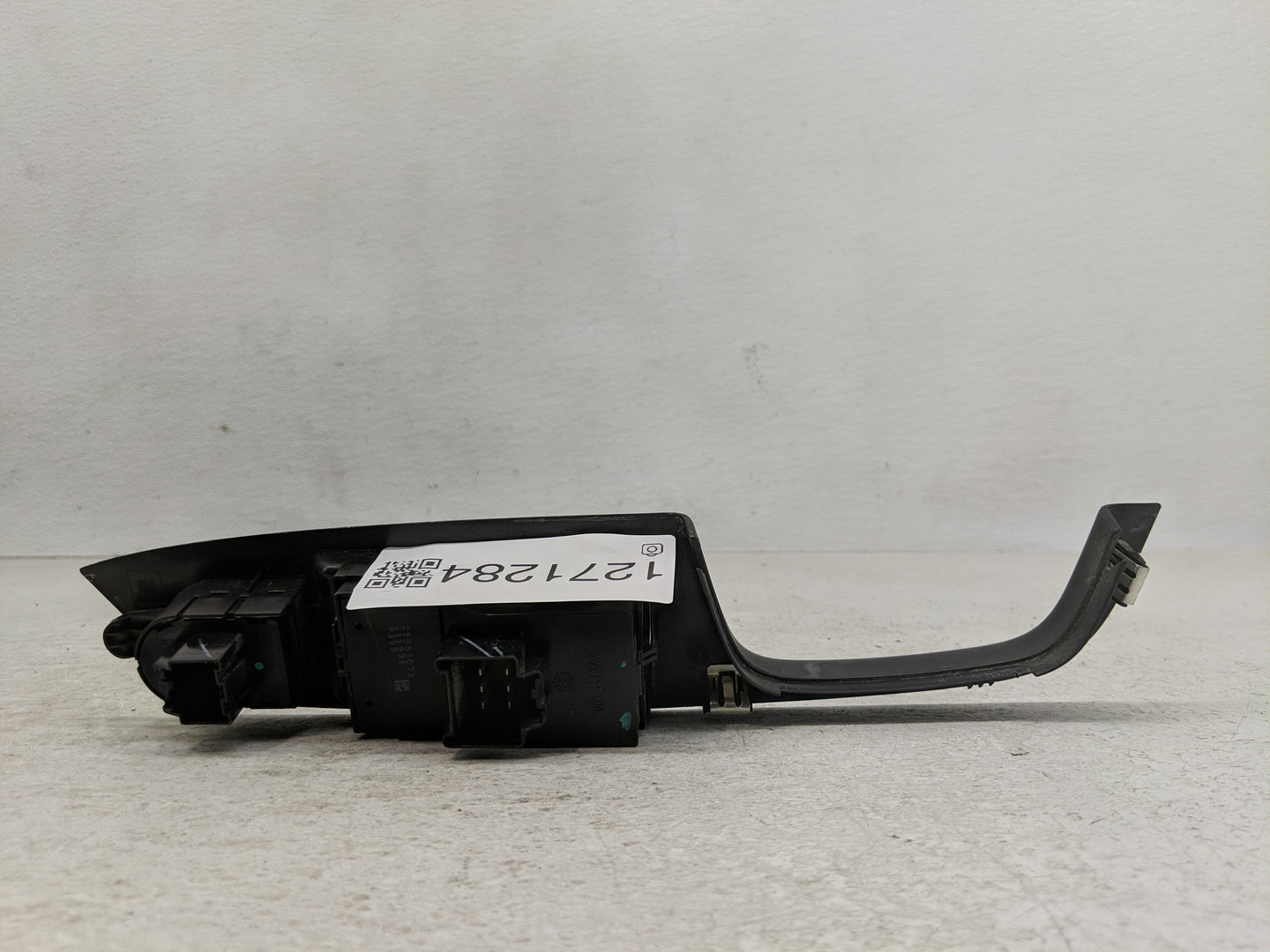2010-2017 Chevrolet Equinox Master Power Window Switch Replacement Driver Side Left Fits OEM Used Auto Parts - Oemusedautopa