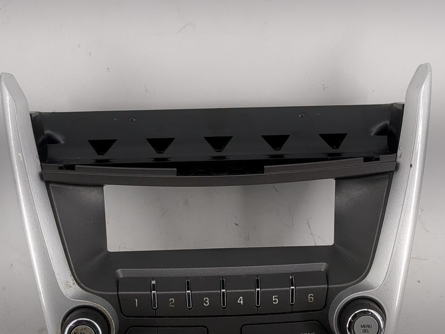2010-2011 Chevrolet Equinox Radio Control Panel - Oemusedautoparts1.com