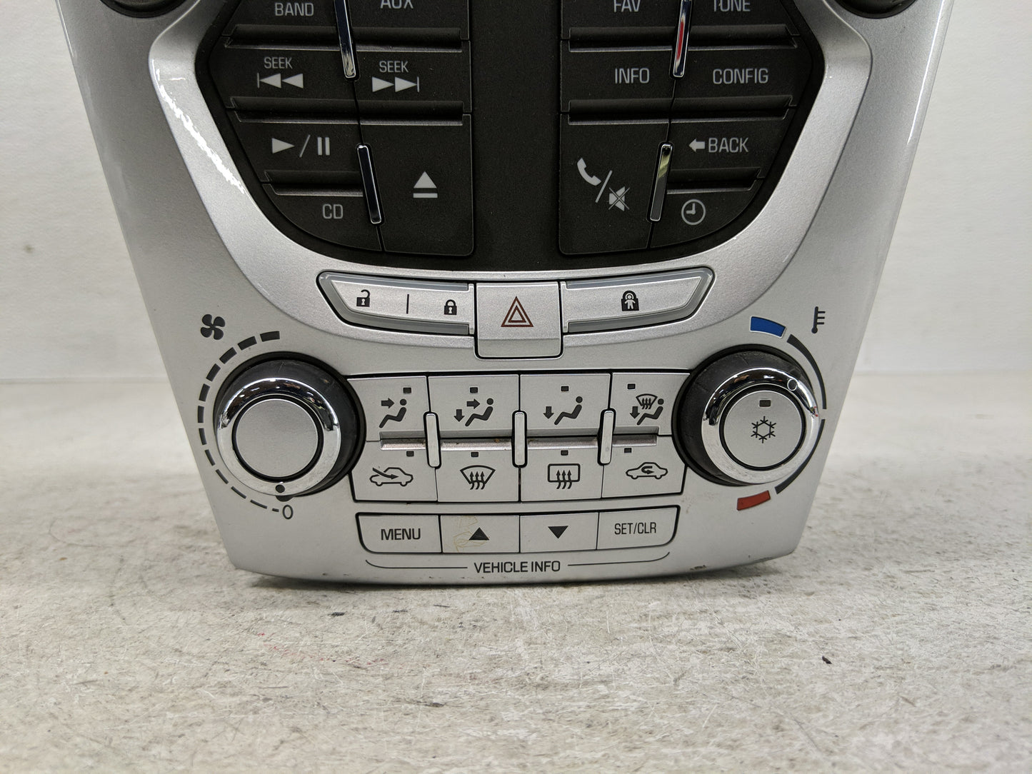 2010 Chevrolet Equinox Radio Control Panel - Oemusedautoparts1.com
