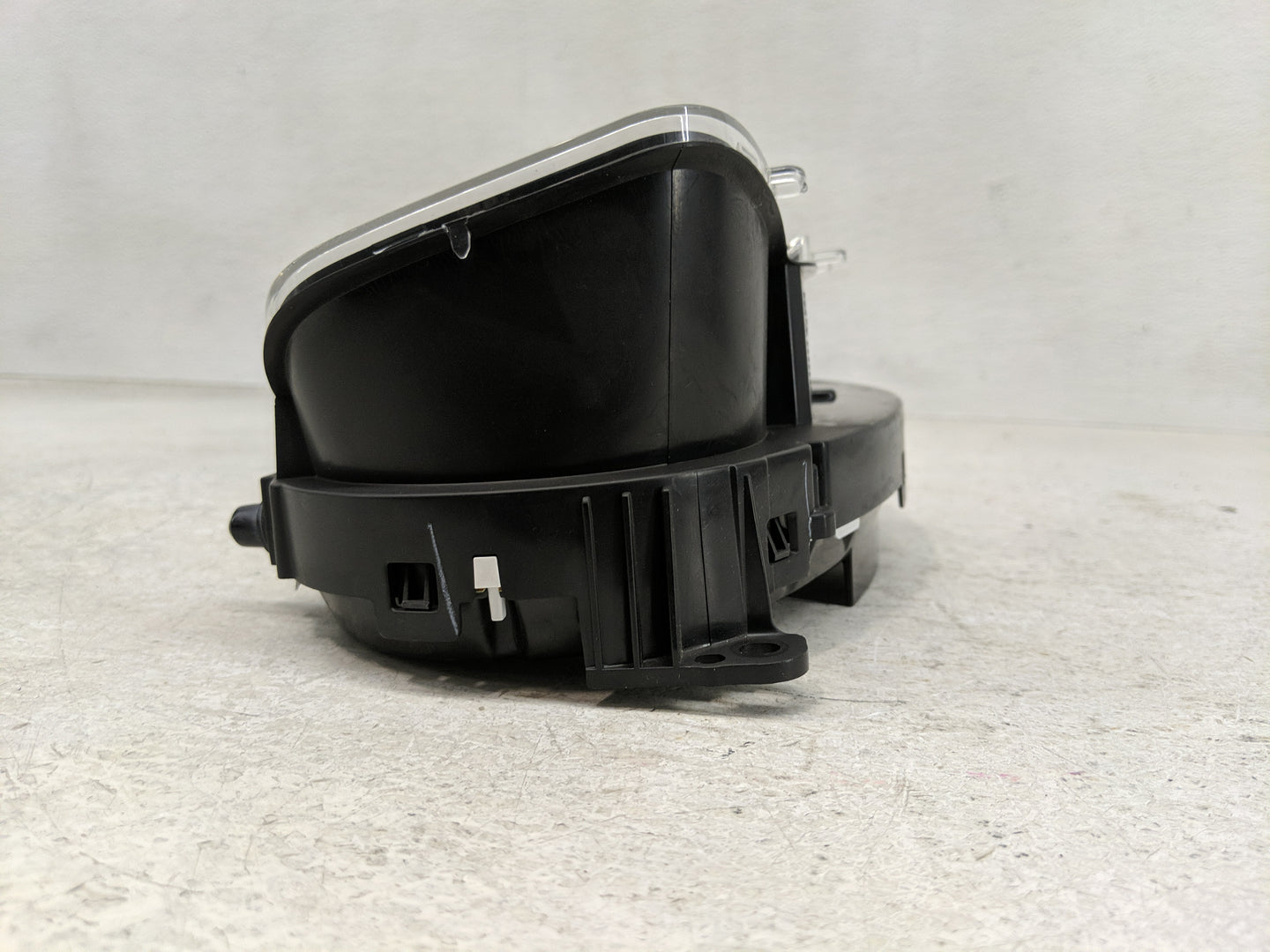 2010 Chevrolet Equinox Instrument Cluster Speedometer Gauges P/N:20919738 Fits OEM Used Auto Parts - Oemusedautoparts1.com