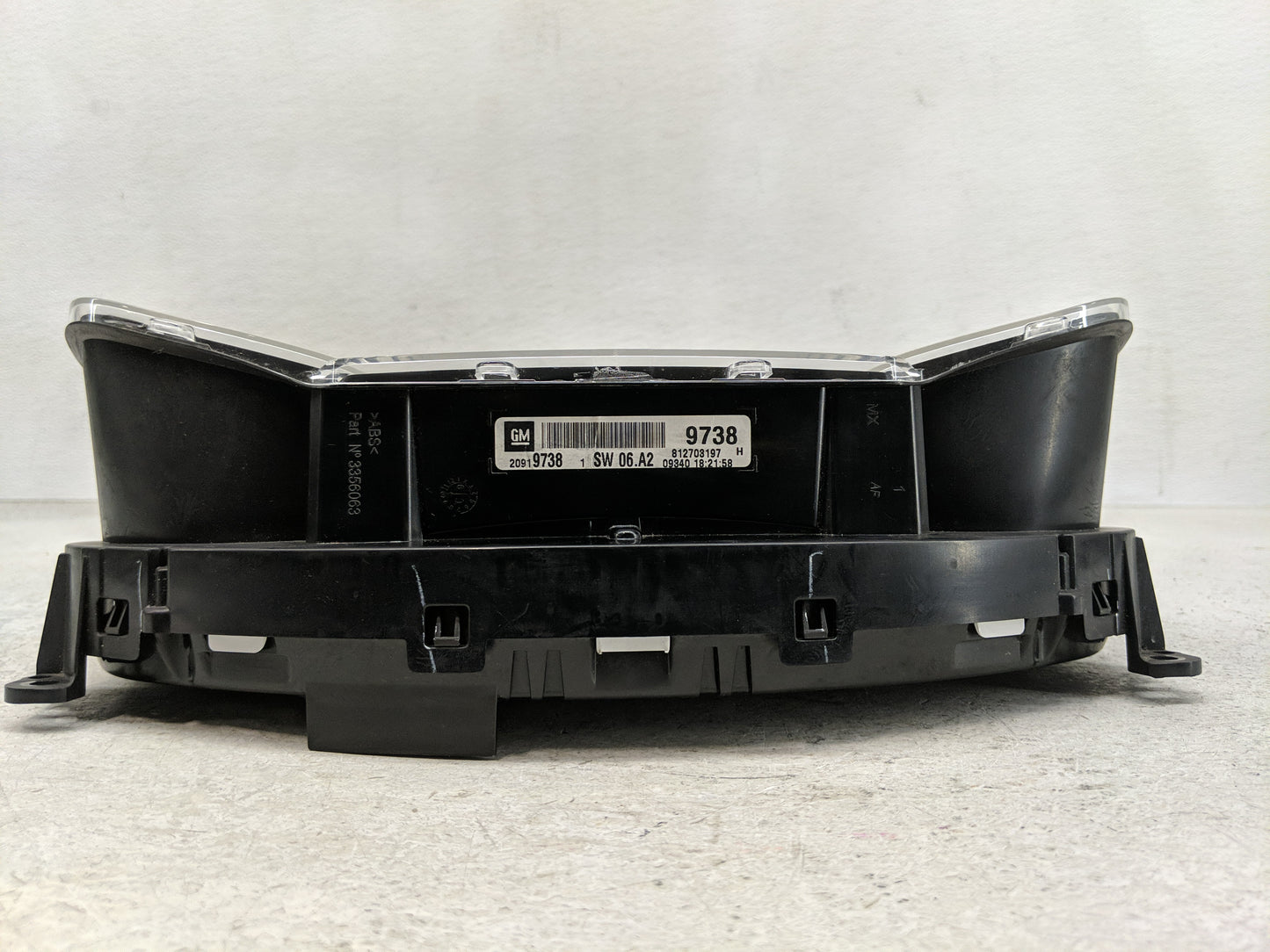 2010 Chevrolet Equinox Instrument Cluster Speedometer Gauges P/N:20919738 Fits OEM Used Auto Parts - Oemusedautoparts1.com