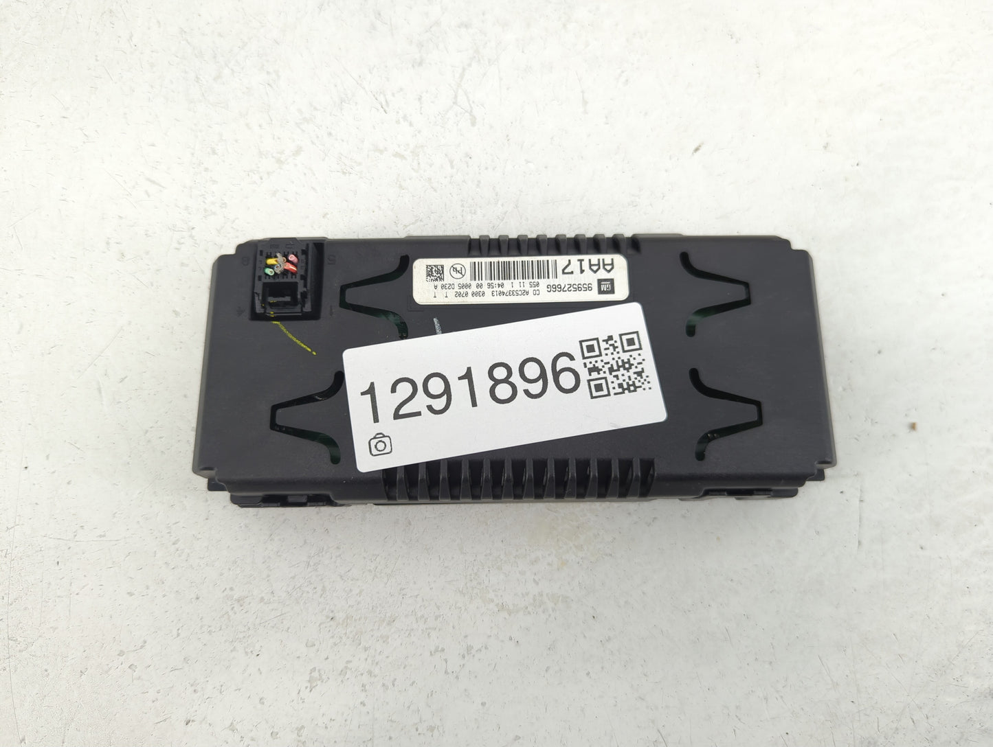 2010-2015 Chevrolet Equinox Information Display Screen - Oemusedautoparts1.com