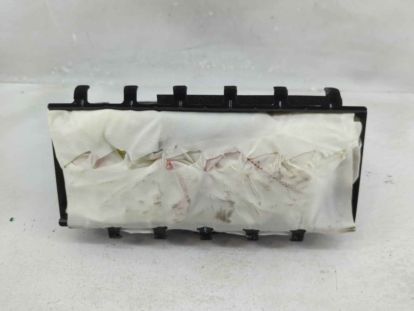 2010 Chevrolet Equinox Air Bag Passenger Right Dashboard OEM P/N:84418789 Fits OEM Used Auto Parts - Oemusedautoparts1.com