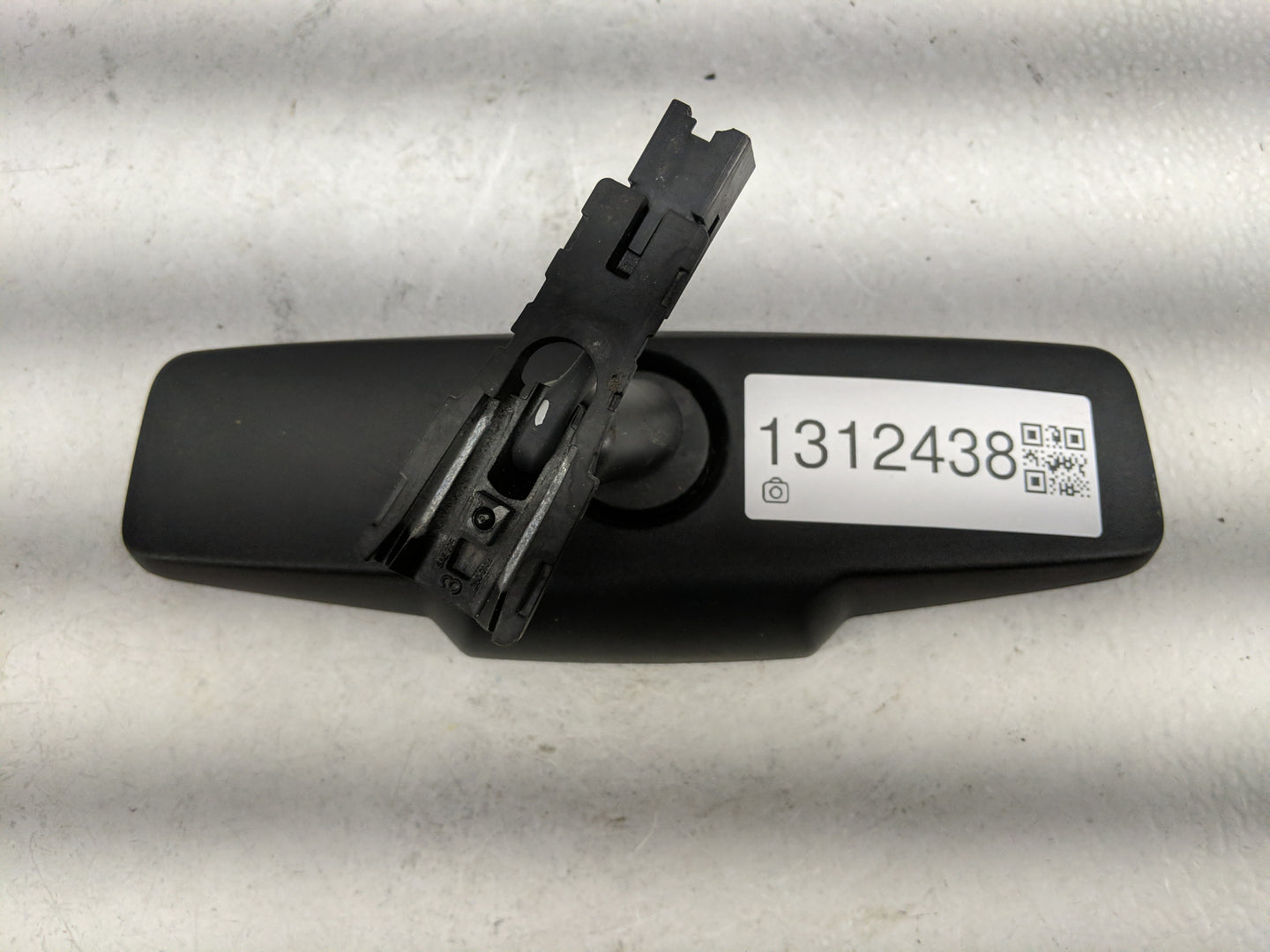 2010-2017 Chevrolet Equinox Interior Rear View Mirror Replacement OEM P/N:E1102653 Fits OEM Used Auto Parts - Oemusedautopar