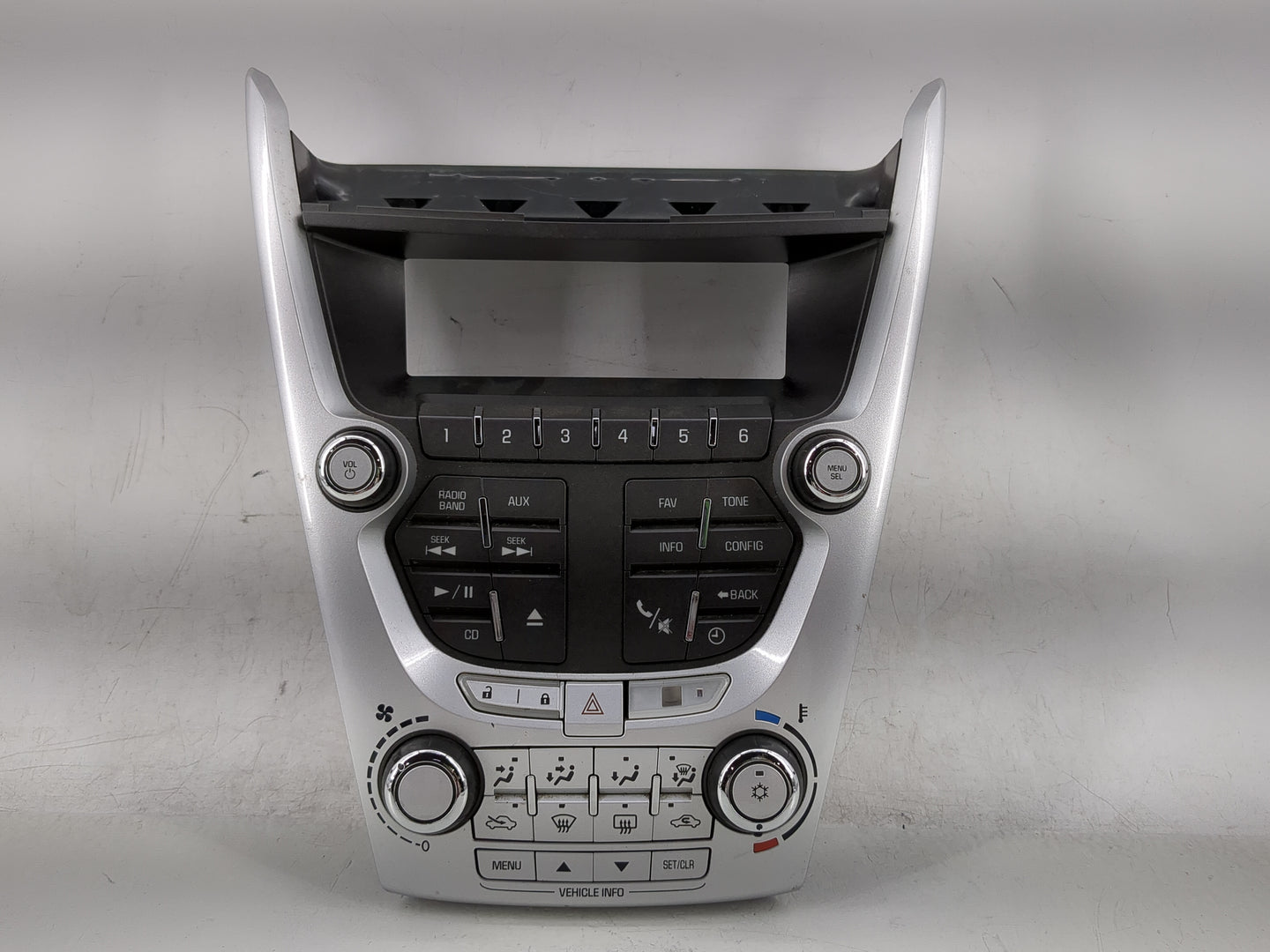 2010-2011 Chevrolet Equinox Radio Control Panel - Oemusedautoparts1.com