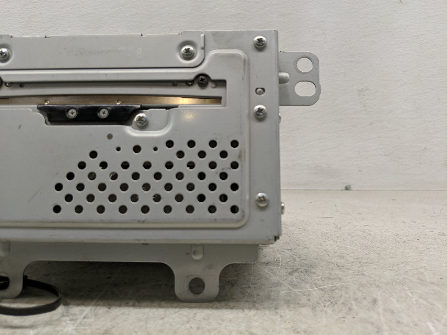2010 Chevrolet Equinox Radio AM FM Cd Player Receiver Replacement P/N:2097419 Fits Fits 2011 OEM Used Auto Parts - Oemusedau