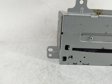 2010-2011 Chevrolet Equinox Radio AM FM Cd Player Receiver Replacement P/N:20907419 Fits Fits 2010 2011 OEM Used Auto Parts