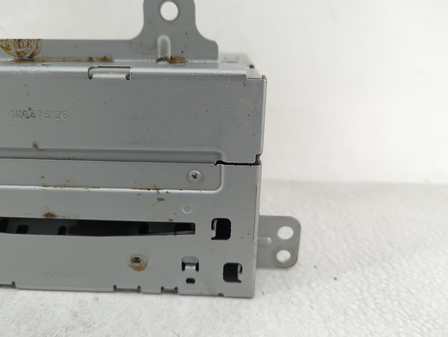 2010-2011 Chevrolet Equinox Radio AM FM Cd Player Receiver Replacement P/N:20907419 Fits Fits 2010 2011 OEM Used Auto Parts 