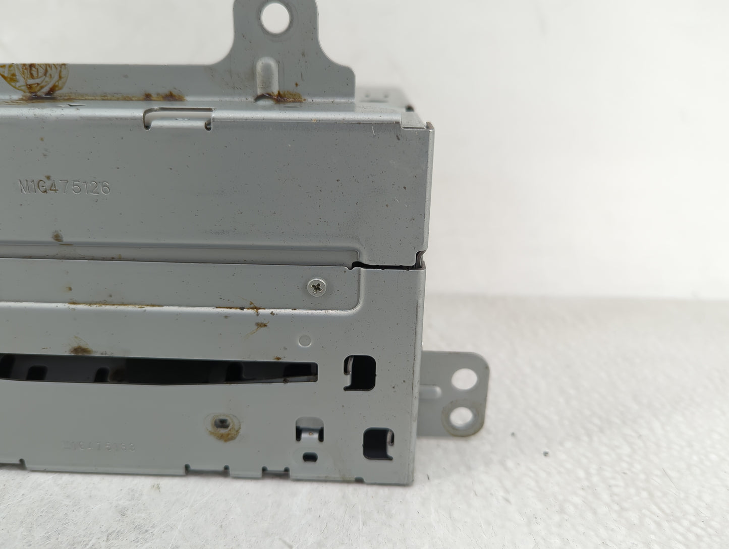 2010-2011 Chevrolet Equinox Radio AM FM Cd Player Receiver Replacement P/N:20907419 Fits Fits 2010 2011 OEM Used Auto Parts 