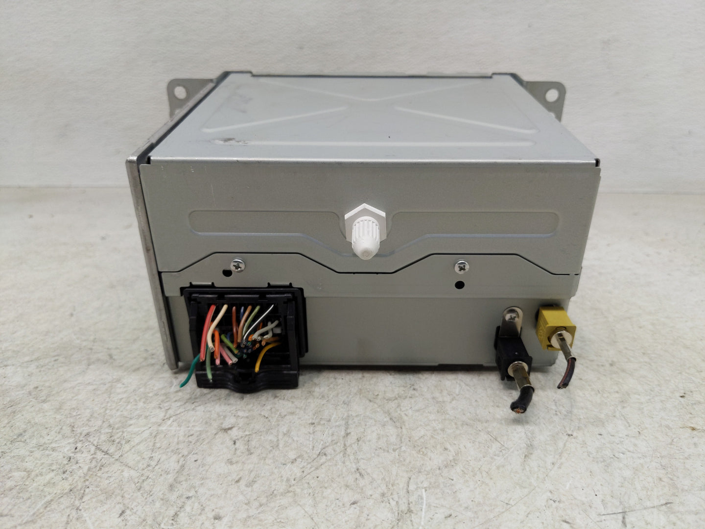 2010 Chevrolet Equinox Radio AM FM Cd Player Receiver Replacement P/N:20854719 Fits OEM Used Auto Parts - Oemusedautoparts1.