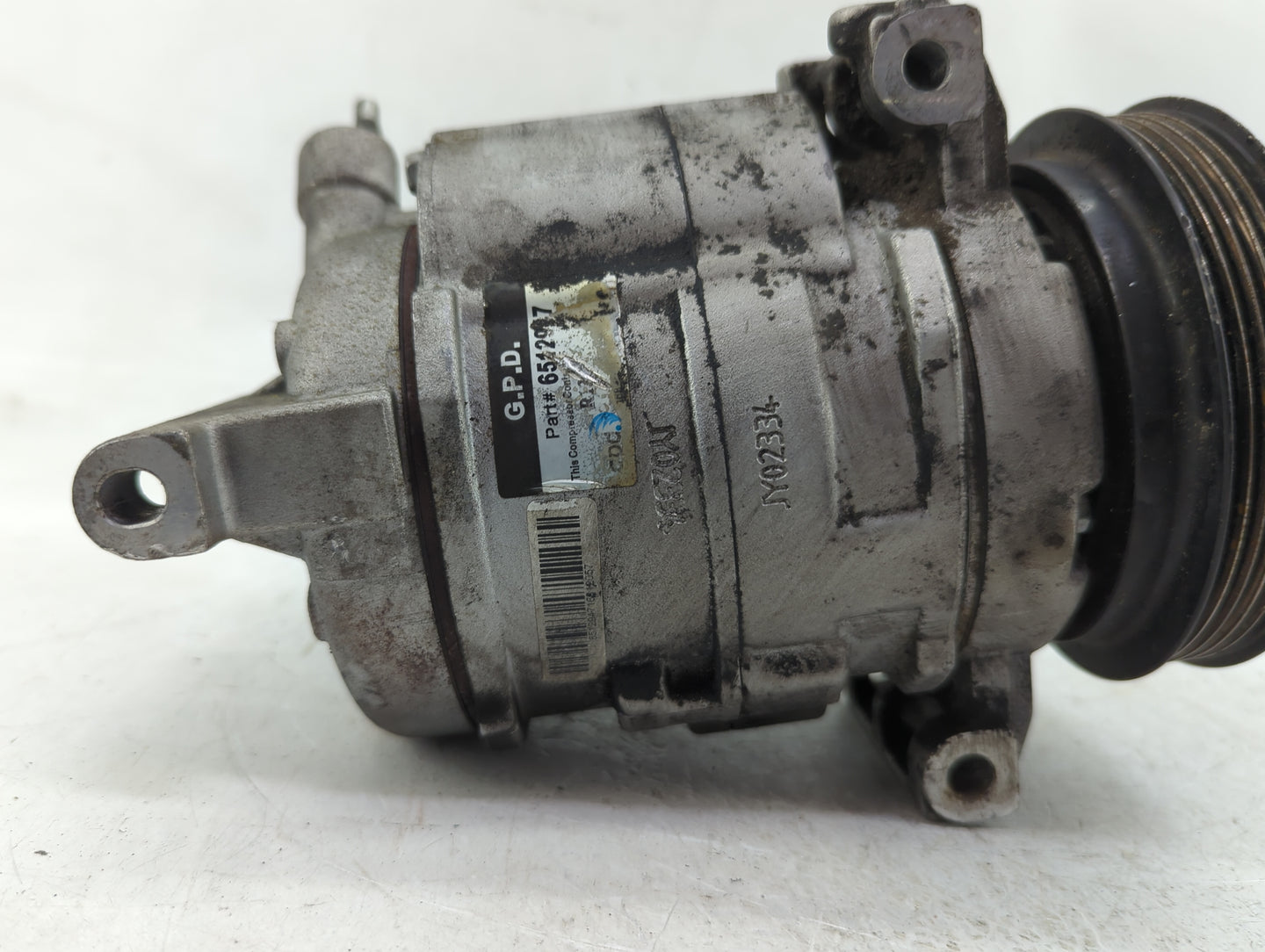 2010-2011 Chevrolet Equinox Air Conditioning A/c Ac Compressor Oem - Oemusedautoparts1.com