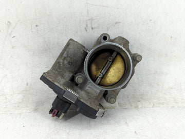 2010-2011 Chevrolet Equinox Throttle Body P/N:12616668 Fits Fits 2007 2008 2009 2010 2011 2012 OEM Used Auto Parts - Oemused