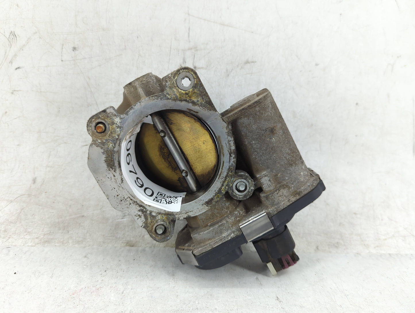 2010-2011 Chevrolet Equinox Throttle Body P/N:12616668 Fits Fits 2007 2008 2009 2010 2011 2012 OEM Used Auto Parts - Oemused