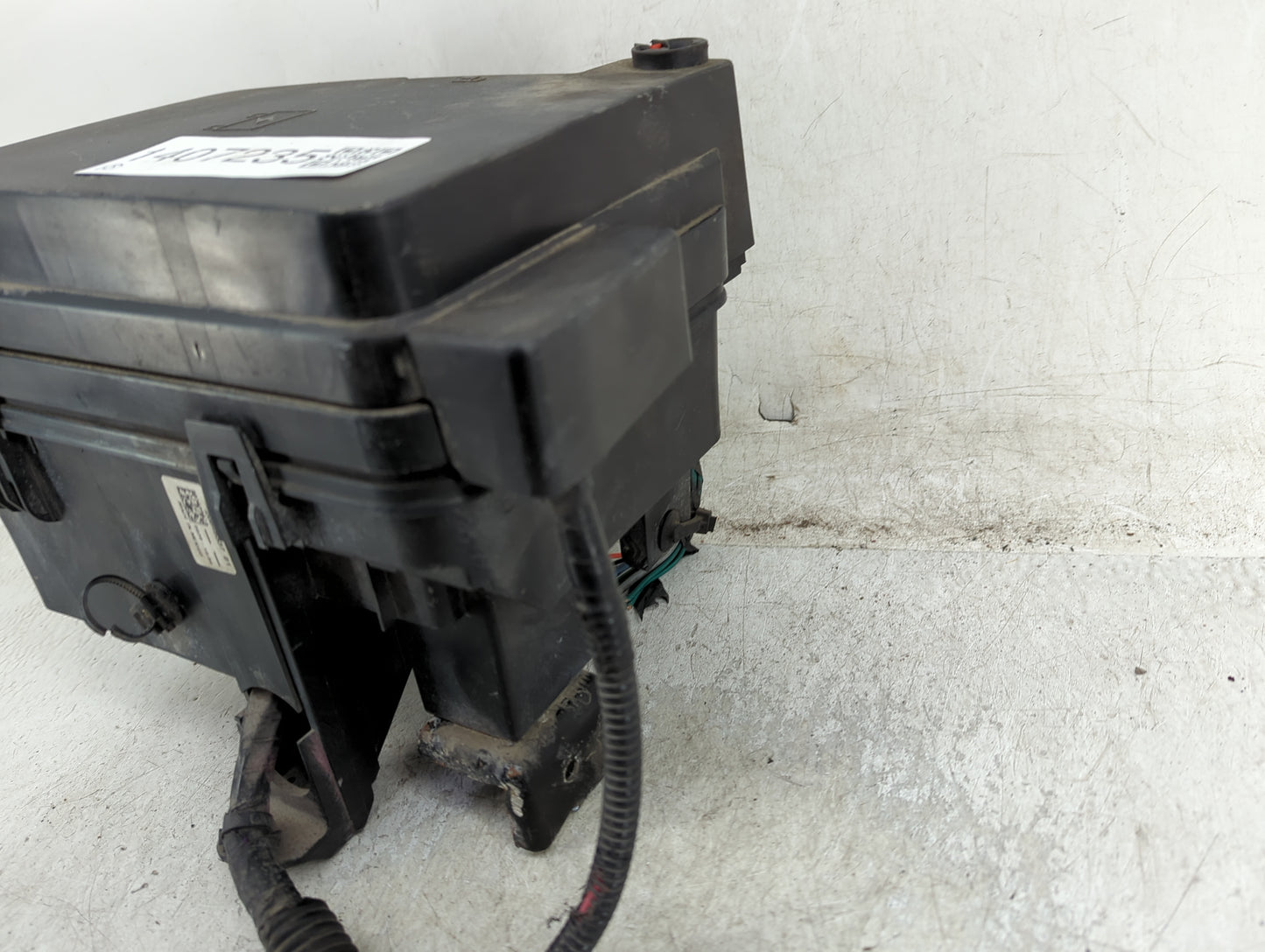2010 Chevrolet Equinox Fusebox Fuse Box Panel Relay Module P/N:20848337-01 Fits OEM Used Auto Parts - Oemusedautoparts1.com
