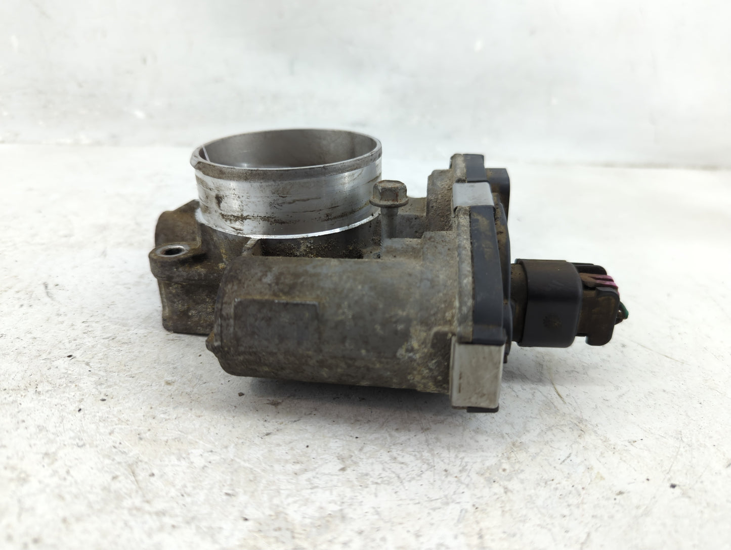 2010-2011 Chevrolet Equinox Throttle Body Fits Fits 2007 2008 2009 2010 2011 2012 OEM Used Auto Parts - Oemusedautoparts1.co
