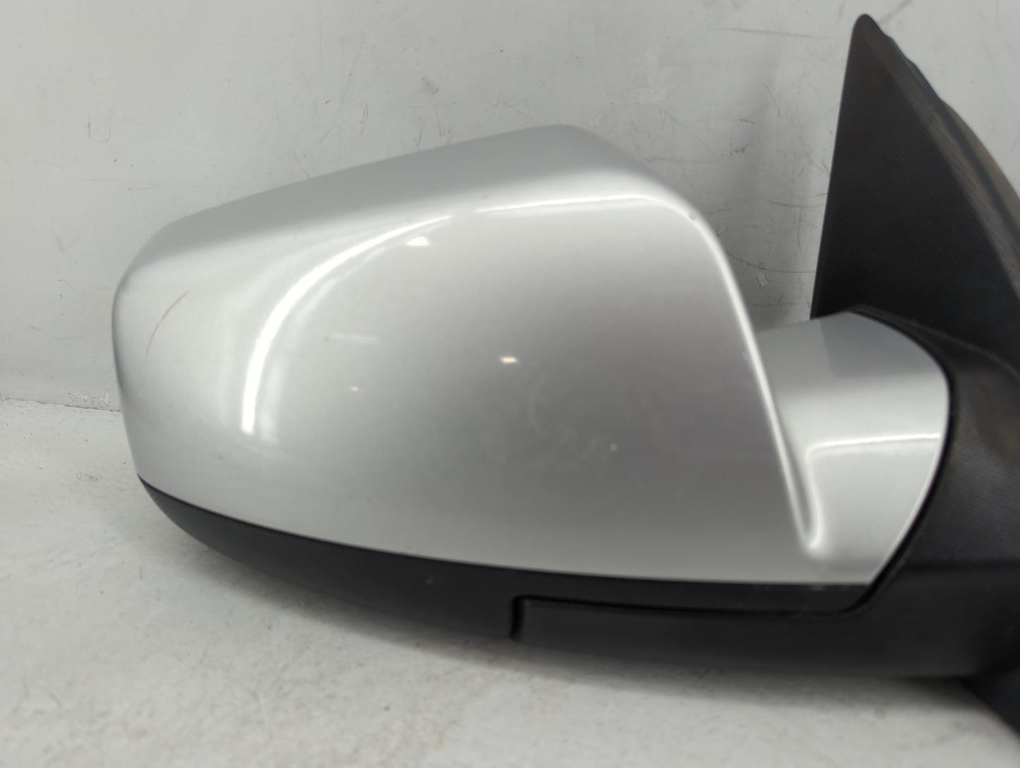 2010-2011 Chevrolet Equinox Passenger Side View Mirror - Right Door Mirror OEM Used - Oemusedautoparts1.com
