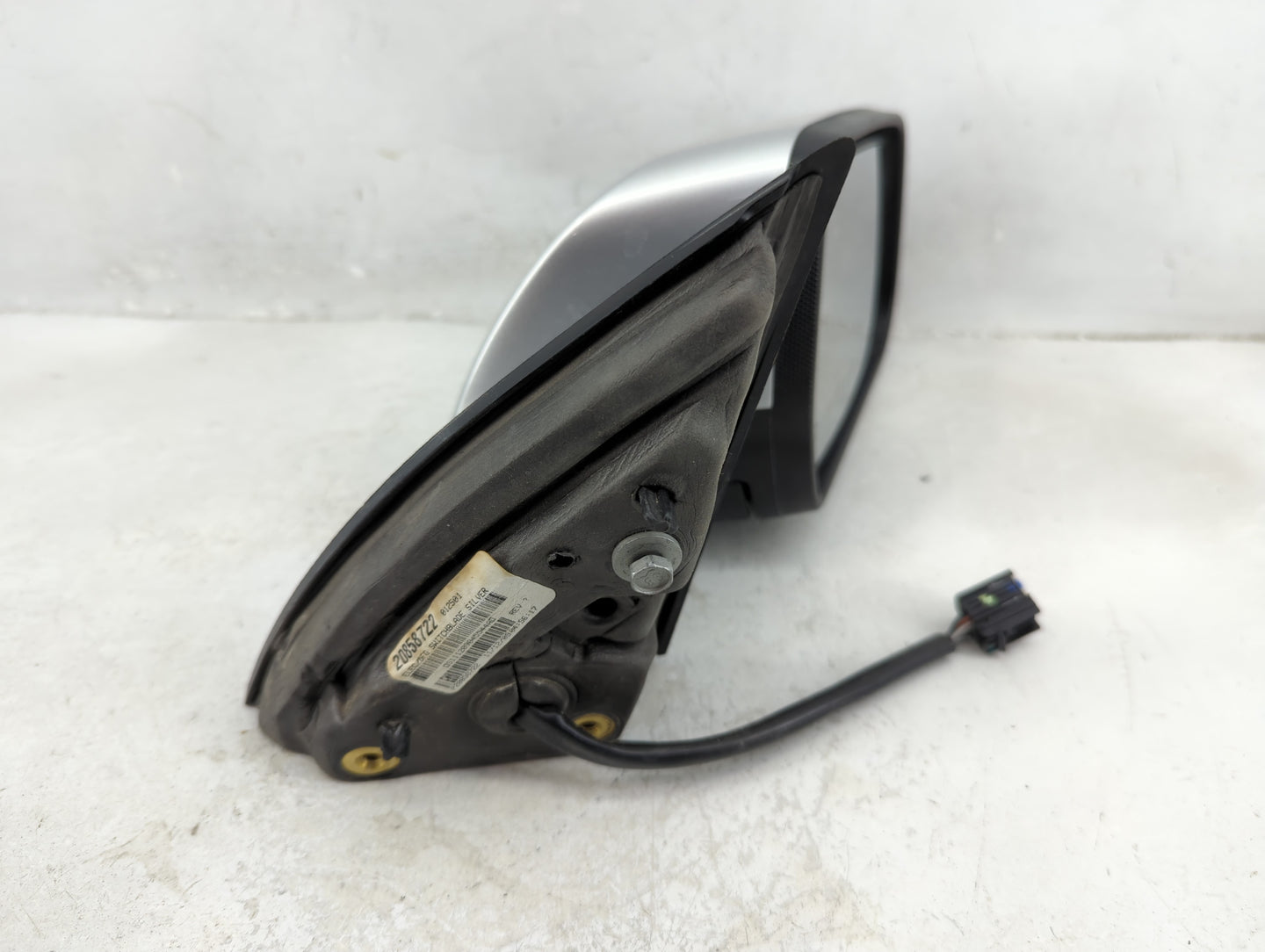 2010-2011 Chevrolet Equinox Passenger Side View Mirror - Right Door Mirror OEM Used - Oemusedautoparts1.com