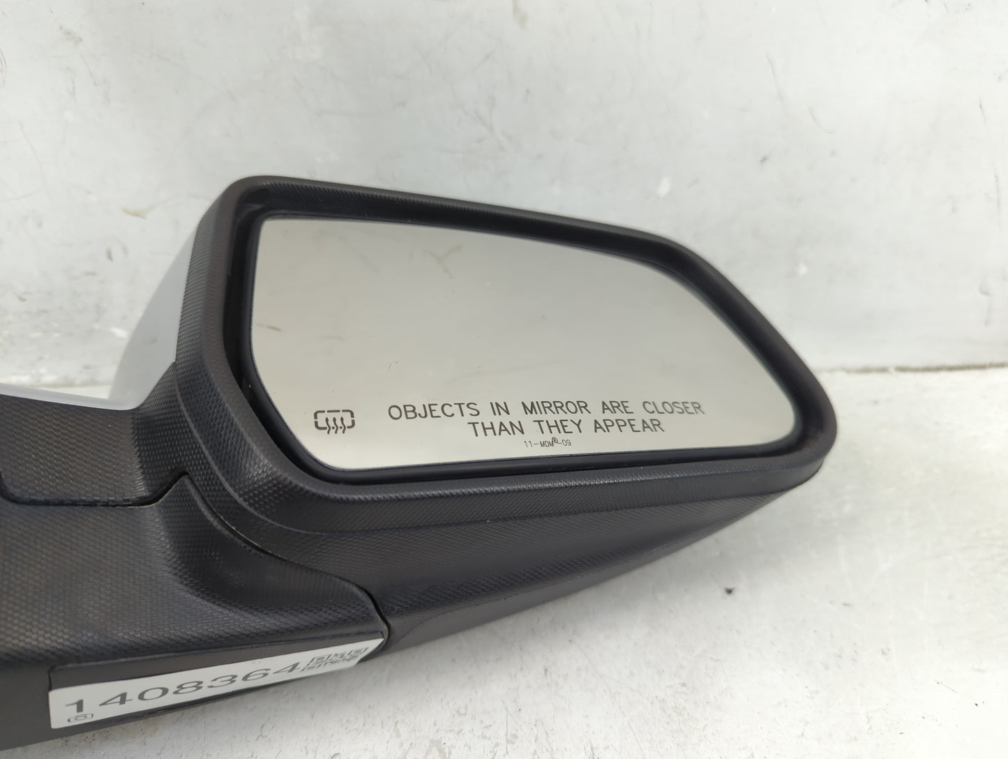 2010-2011 Chevrolet Equinox Passenger Side View Mirror - Right Door Mirror OEM Used - Oemusedautoparts1.com
