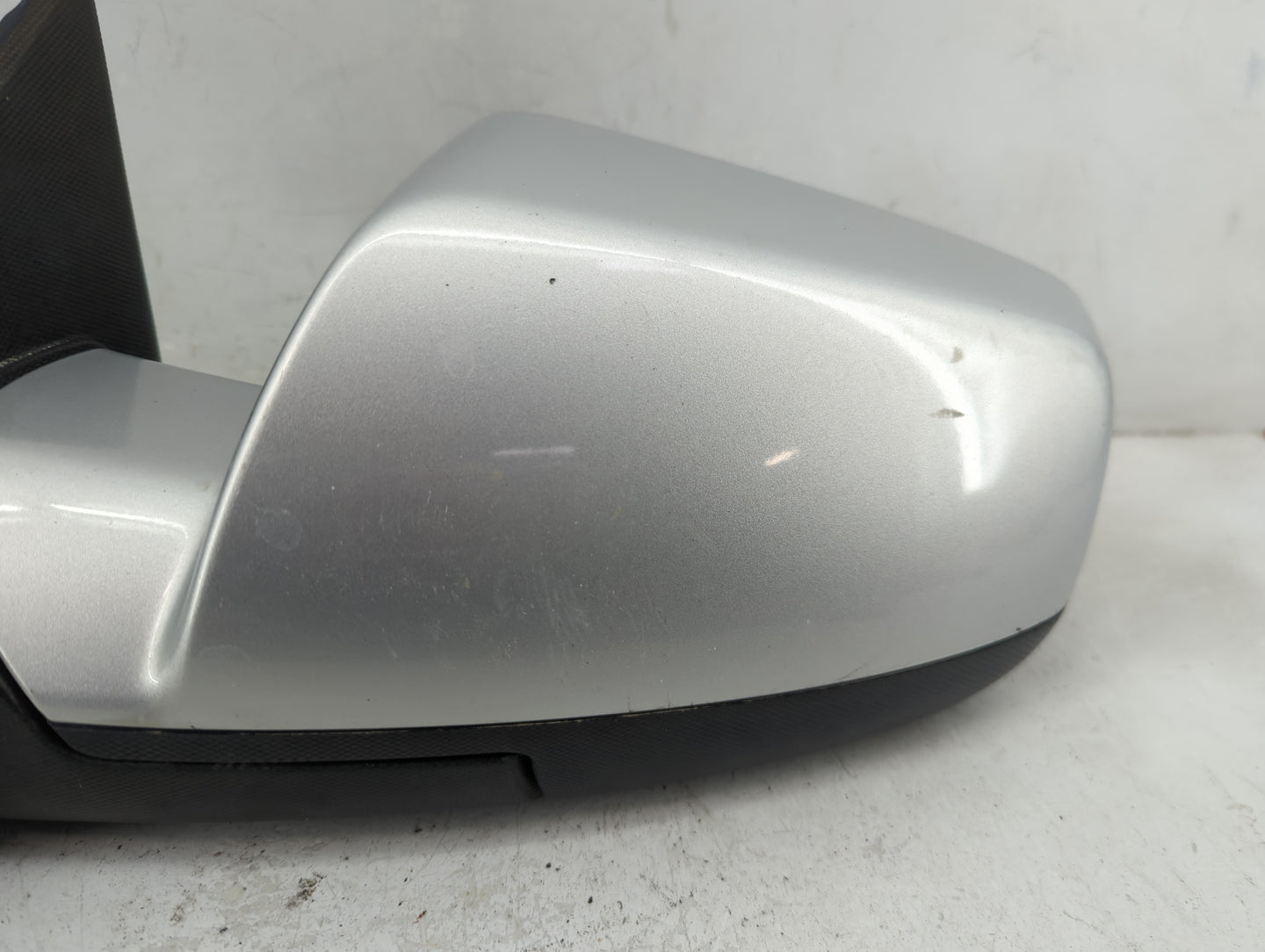 2010-2011 Chevrolet Equinox Driver Side View Mirror - Left Door Mirror OEM Used - Oemusedautoparts1.com