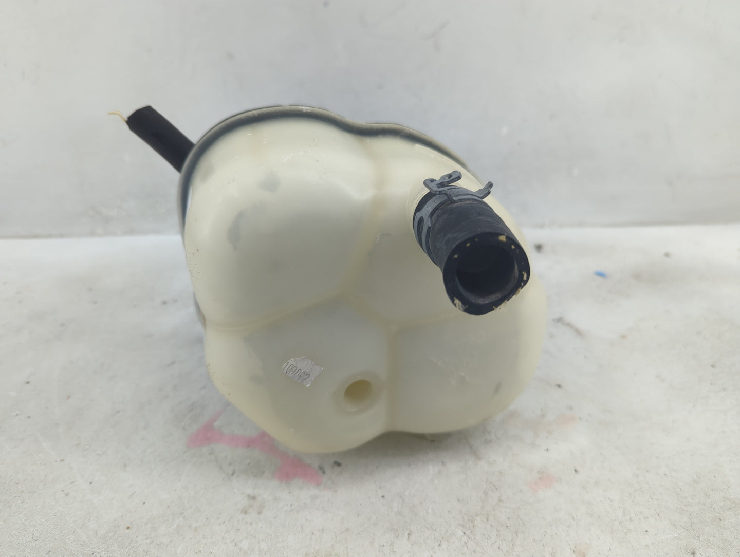 2010 Chevrolet Equinox Radiator Coolant Overflow Expansion Tank Bottle - Oemusedautoparts1.com