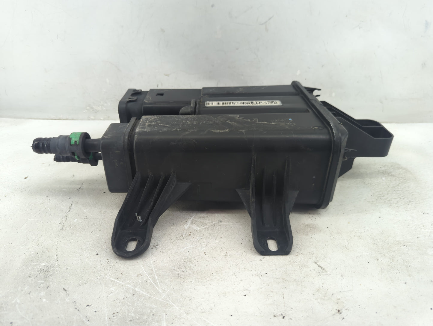 2010 Chevrolet Equinox Fuel Vapor Charcoal Canister 1410949 - Oemusedautoparts1.com