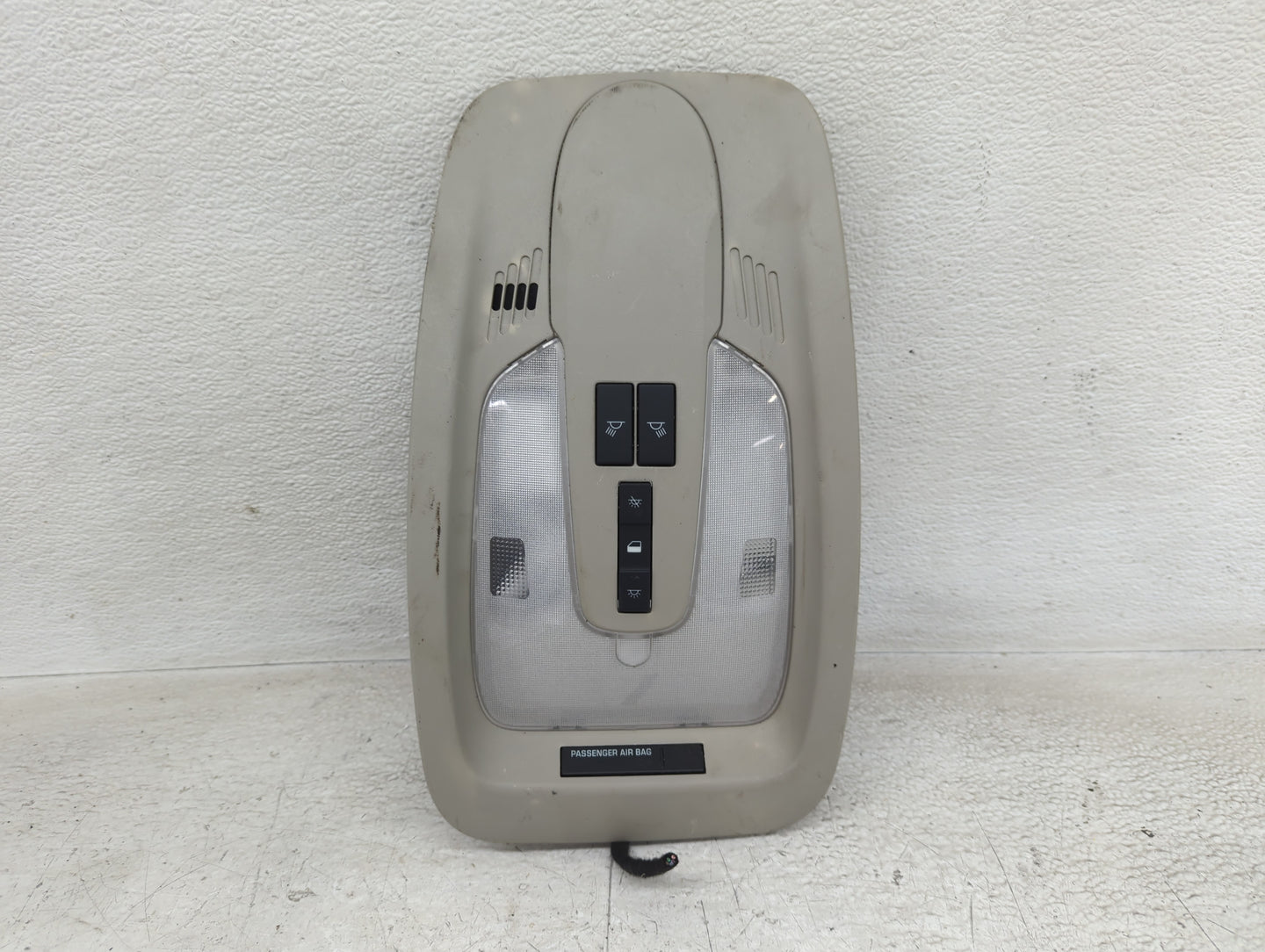 2010 Chevrolet Equinox Overhead Roof Console - Oemusedautoparts1.com