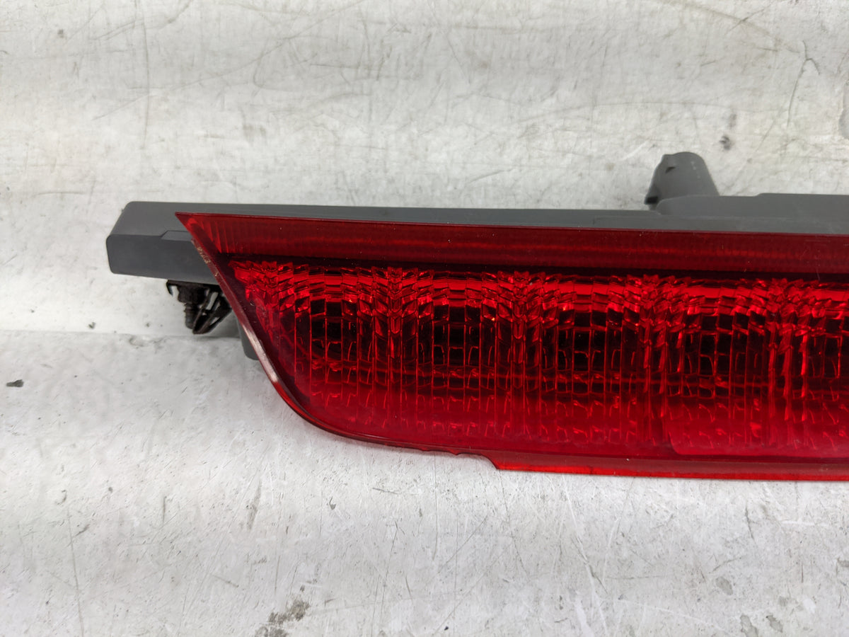 2010 Chevrolet Equinox Third Brake Light Tail Light Fits OEM Used Auto Parts - Oemusedautoparts1.com