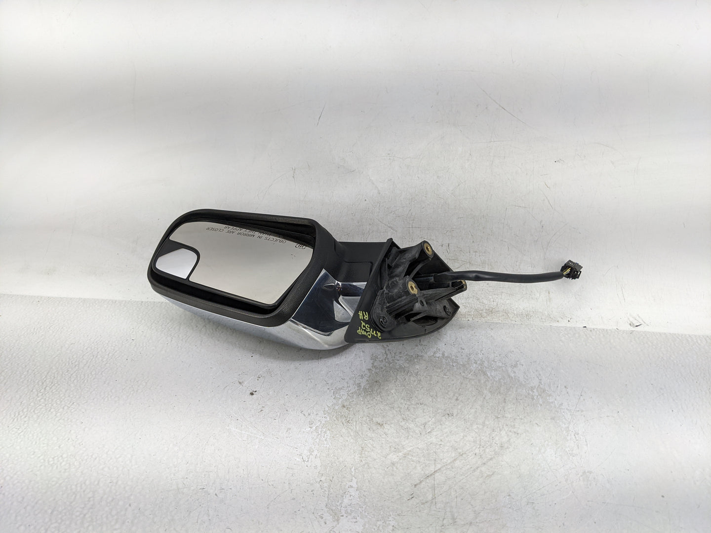 2010-2011 Chevrolet Equinox Passenger Side View Mirror - Right Door Mirror OEM Used - Oemusedautoparts1.com