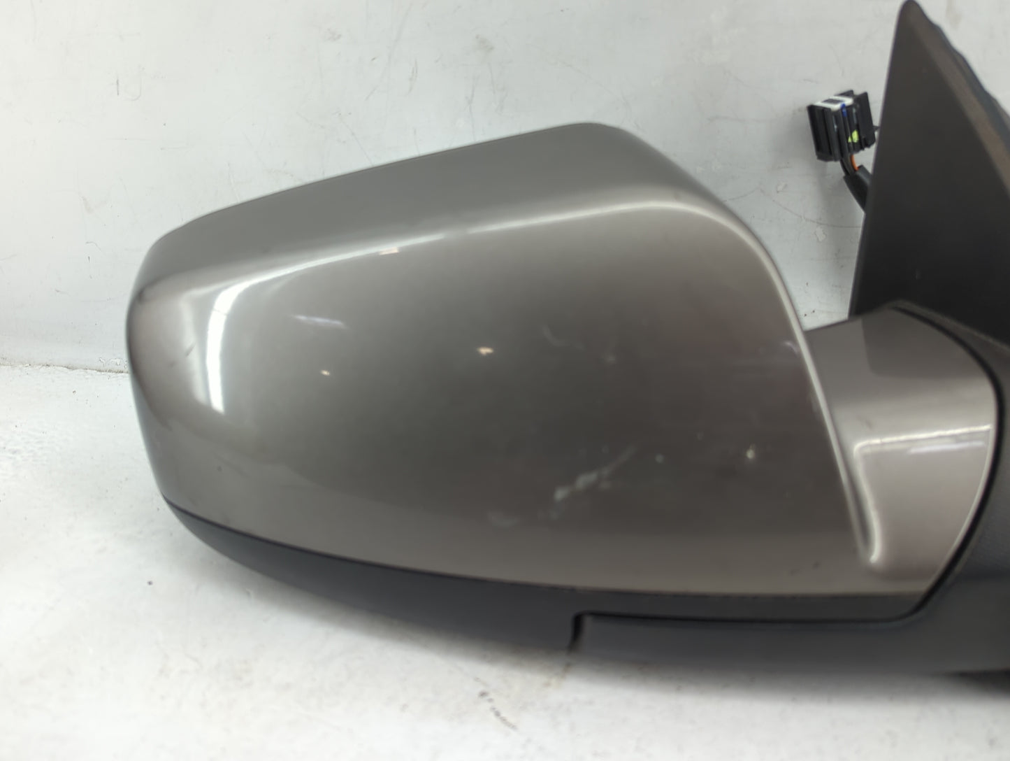 2010-2011 Chevrolet Equinox Passenger Side View Mirror - Right Door Mirror OEM Used - Oemusedautoparts1.com
