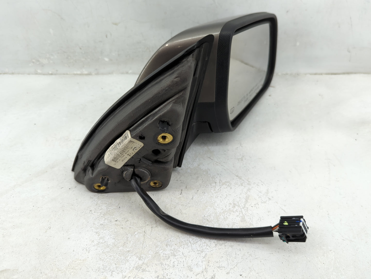 2010-2011 Chevrolet Equinox Passenger Side View Mirror - Right Door Mirror OEM Used - Oemusedautoparts1.com