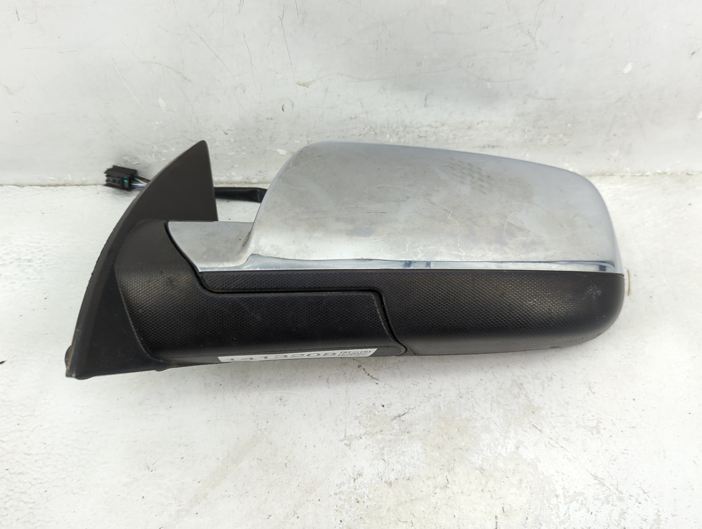 2010-2011 Chevrolet Equinox Driver Side View Mirror - Left Door Mirror OEM Used - Oemusedautoparts1.com