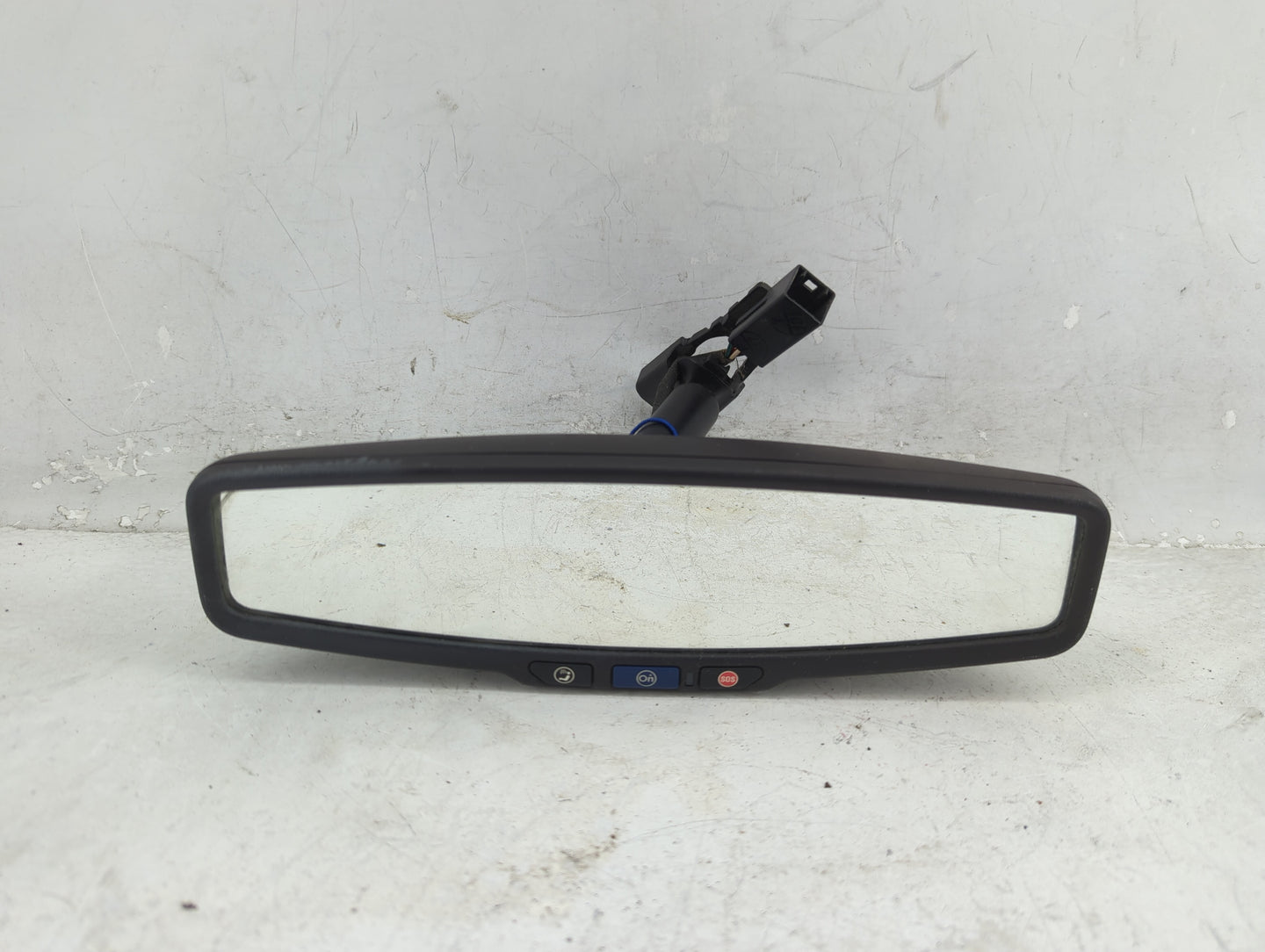 2010-2017 Chevrolet Equinox Interior Rear View Mirror Replacement OEM P/N:e11026392 Fits OEM Used Auto Parts - Oemusedautopa