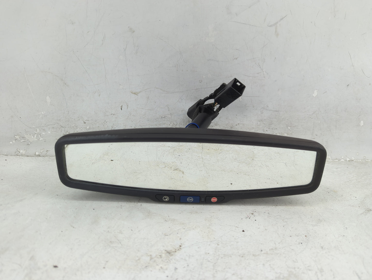 2010-2017 Chevrolet Equinox Interior Rear View Mirror Replacement OEM P/N:e11026392 Fits OEM Used Auto Parts - Oemusedautopa