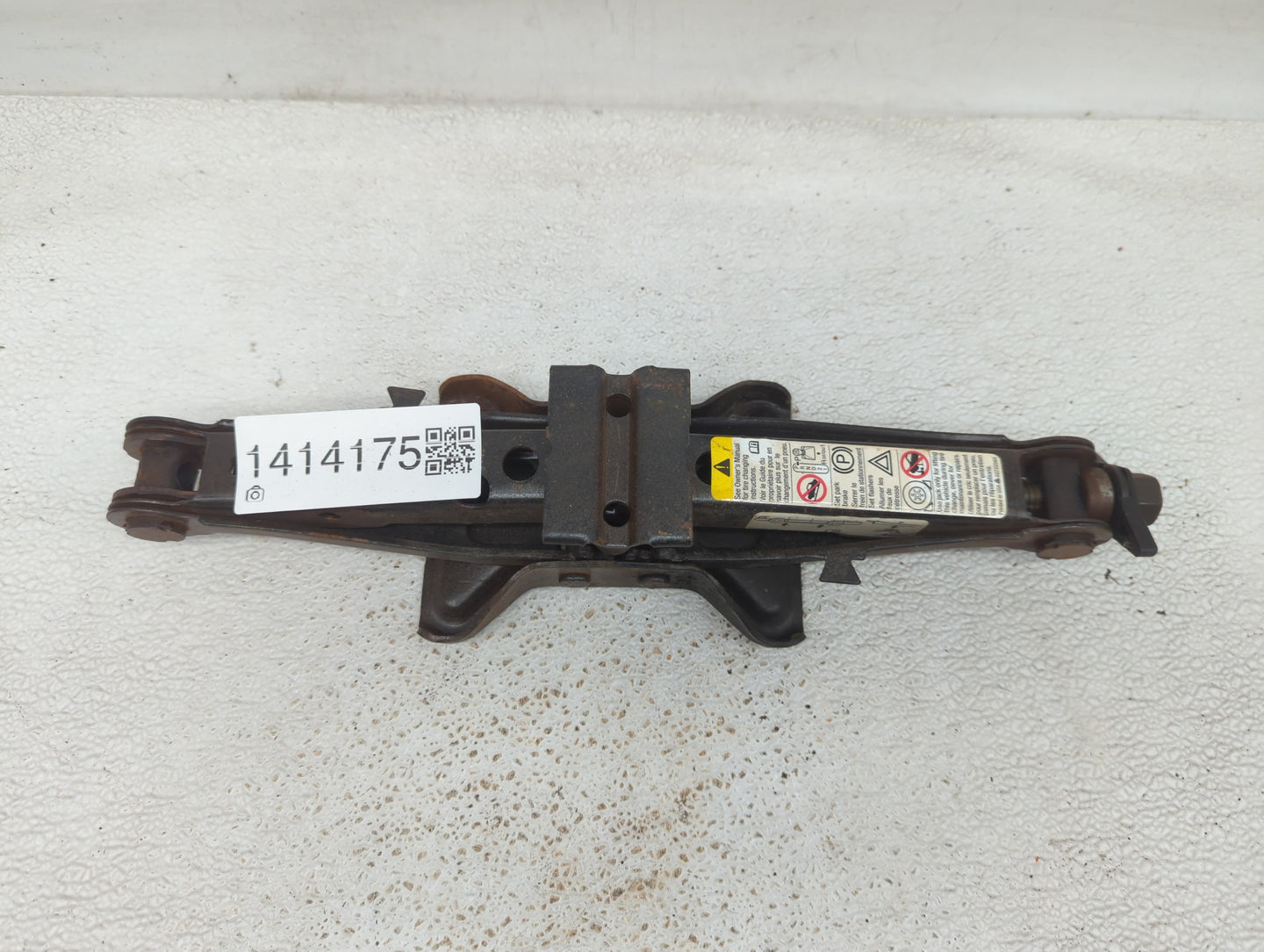 2010 Chevrolet Equinox Spare Scissor Car Jack - Oemusedautoparts1.com