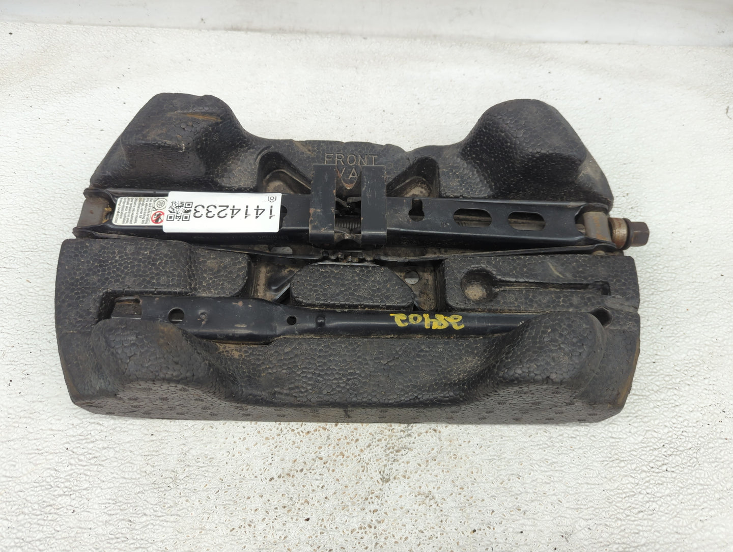 2010 Chevrolet Equinox Spare Scissor Car Jack - Oemusedautoparts1.com