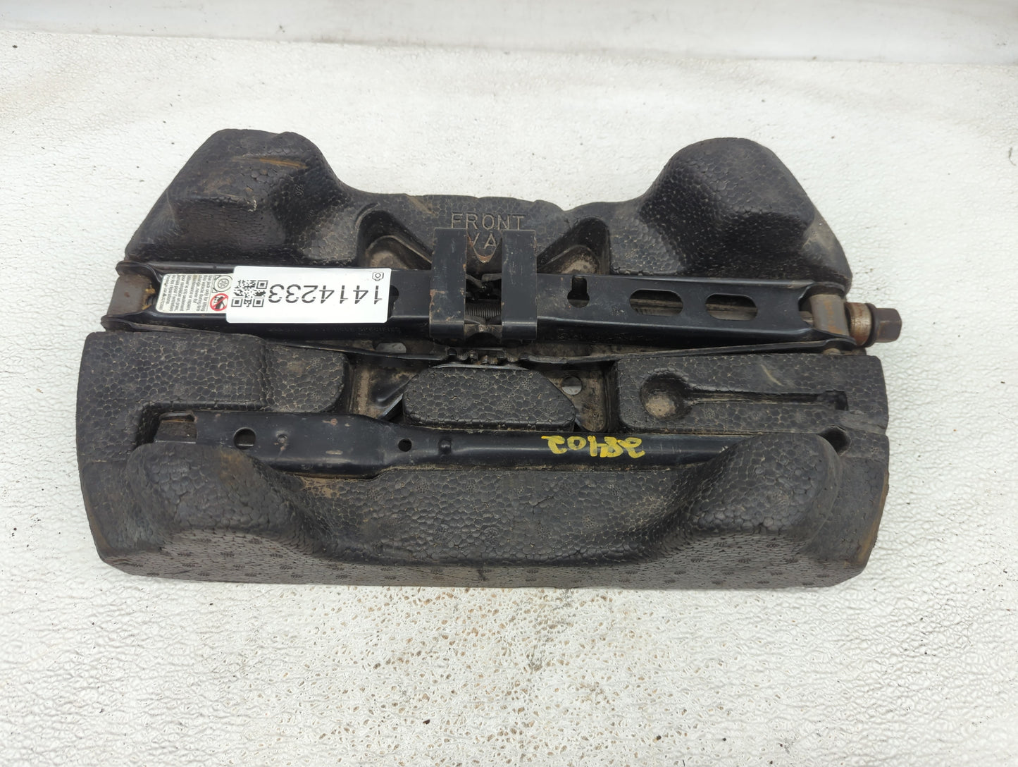 2010 Chevrolet Equinox Spare Scissor Car Jack - Oemusedautoparts1.com