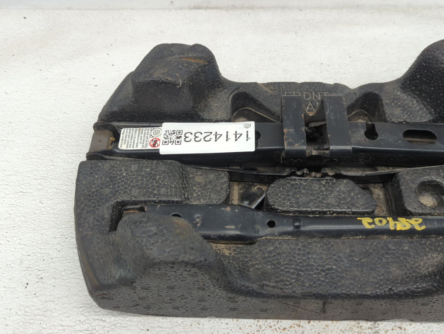 2010 Chevrolet Equinox Spare Scissor Car Jack - Oemusedautoparts1.com