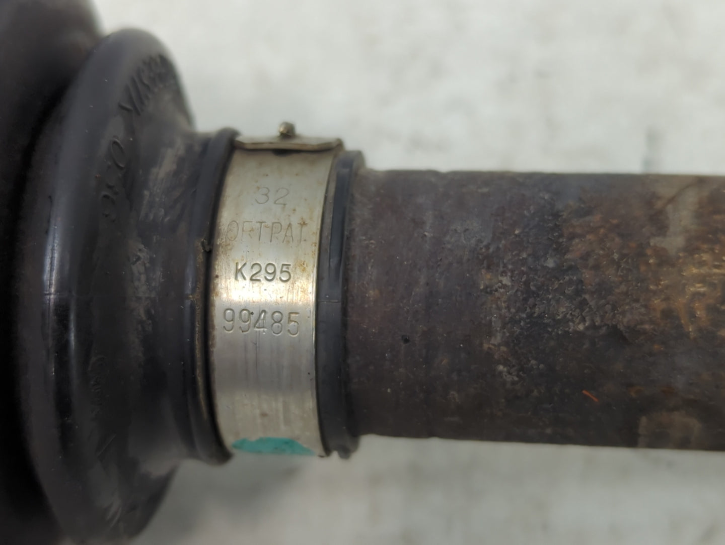 2010-2017 Chevrolet Equinox Axle Shaft Front Passenger Cv C/v - Oemusedautoparts1.com
