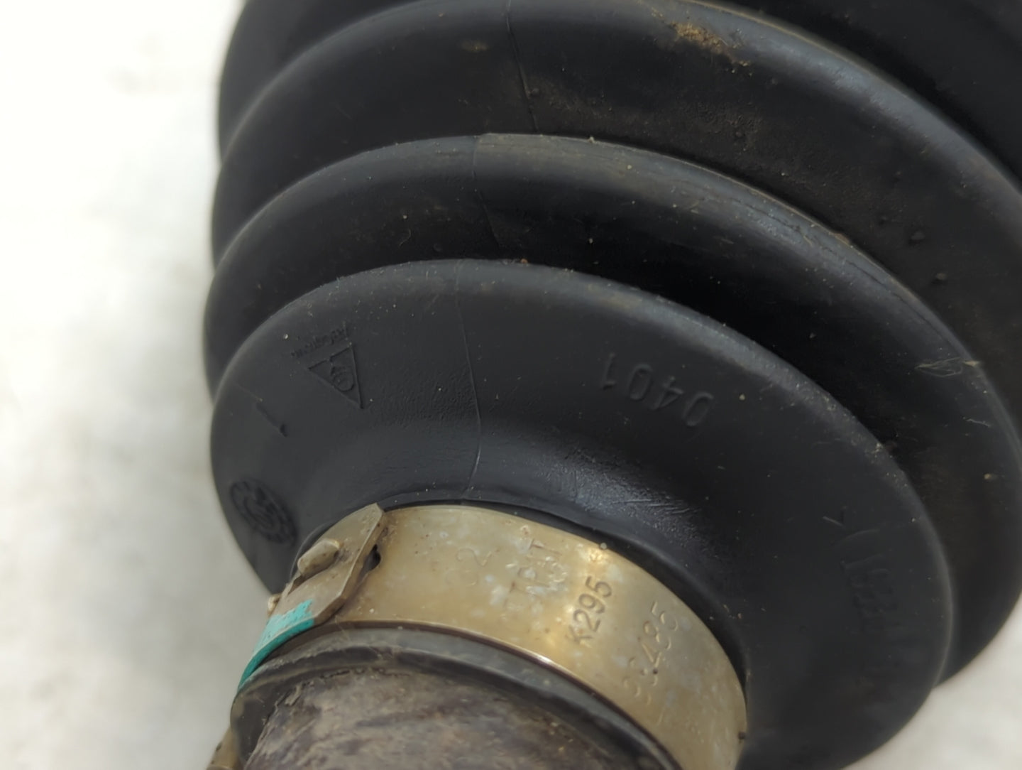 2010-2017 Chevrolet Equinox Axle Shaft Front Passenger Cv C/v - Oemusedautoparts1.com