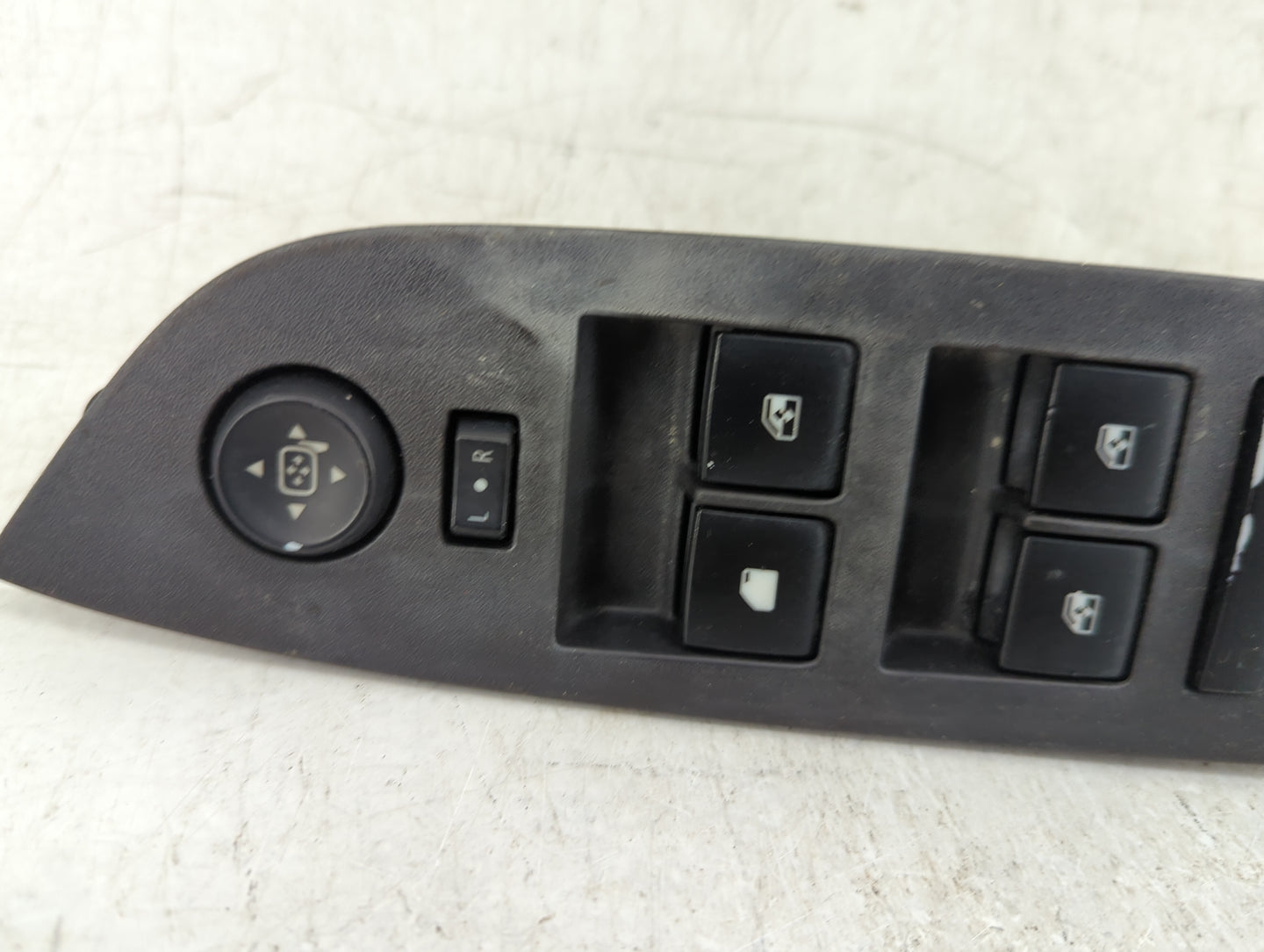 2010-2017 Chevrolet Equinox Master Power Window Switch Replacement Driver Side Left P/N:25983673 Fits OEM Used Auto Parts - 