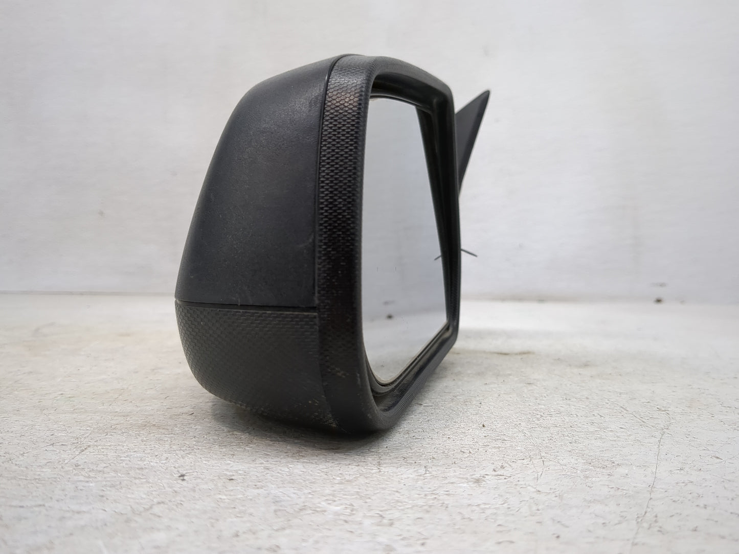 2010-2011 Chevrolet Equinox Driver Side View Mirror - Left Door Mirror OEM Used - Oemusedautoparts1.com